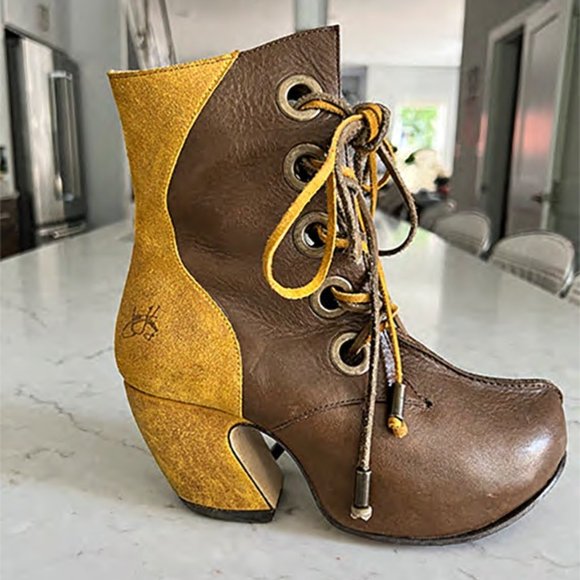 womens boots John Fluevog RARE vintage 'Map' 2-tone buff suede leather, size 6.5 - Picture 2 of 6